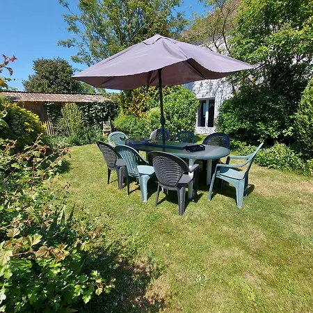 Dom wakacyjny Maison Avec Jardin, 4 Chambres, Proche Laval, Ideale Pour Familles Et Sejours Professionnels - Fr-1-600-101 *