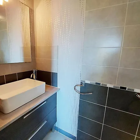 Maison Avec Jardin, 4 Chambres, Proche Laval, Ideale Pour Familles Et Sejours Professionnels - Fr-1-600-101 Dom wakacyjny